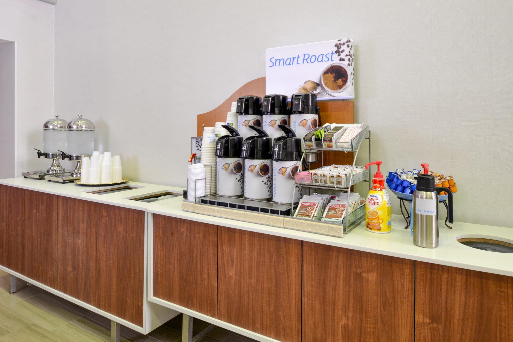 Holiday Inn Express Palm Desert By Ihg Bagian luar foto