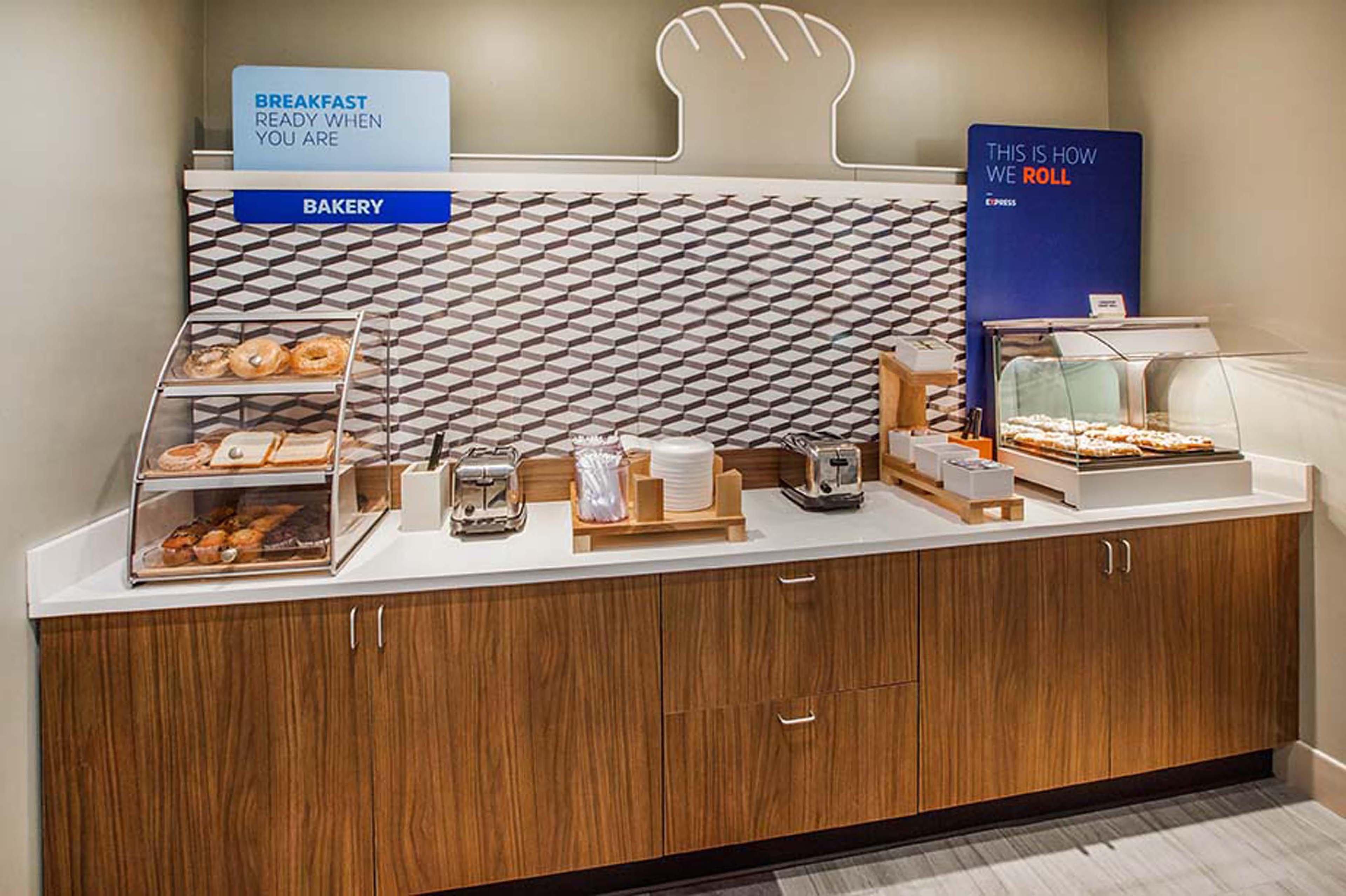 Holiday Inn Express Palm Desert By Ihg Bagian luar foto
