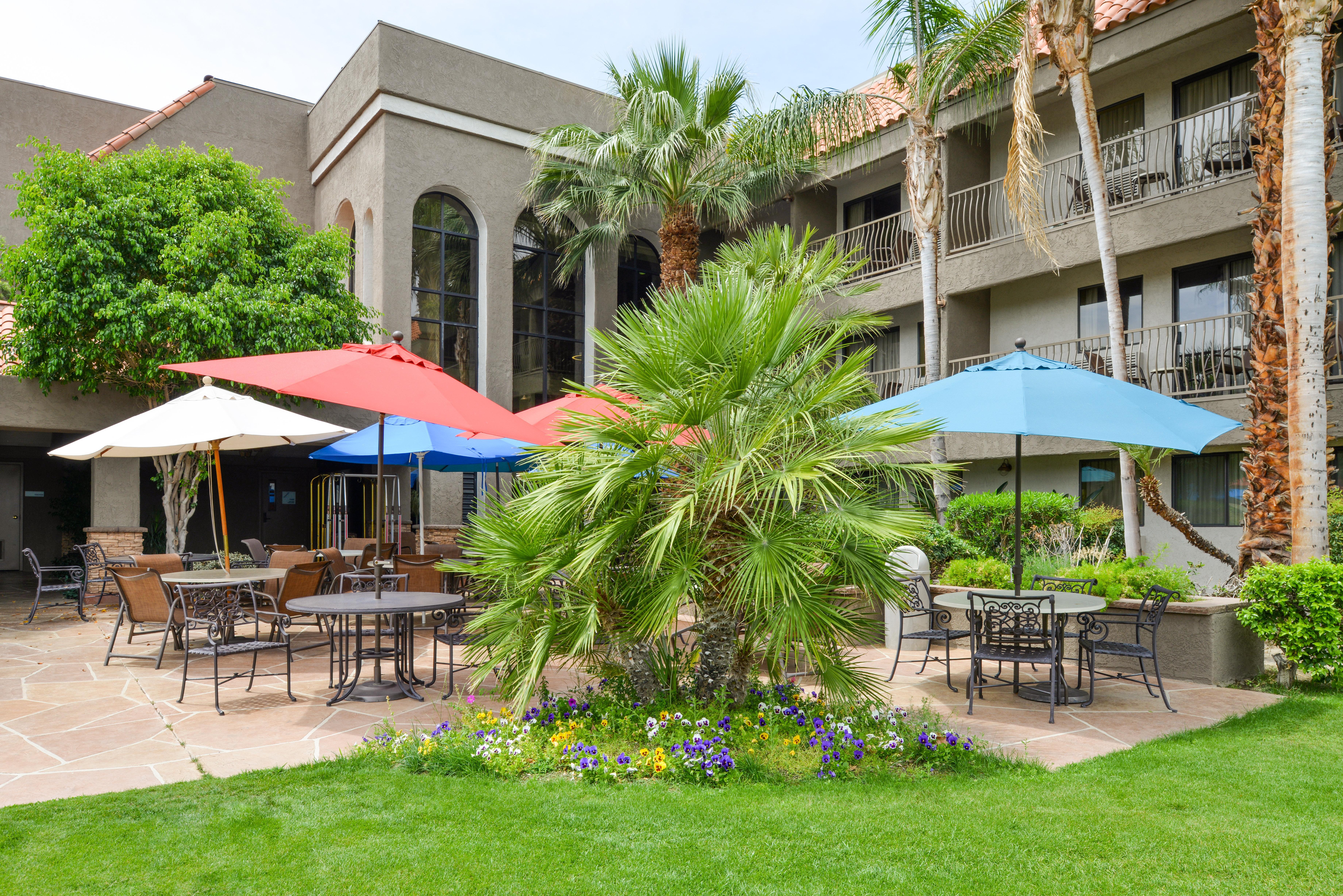 Holiday Inn Express Palm Desert By Ihg Bagian luar foto
